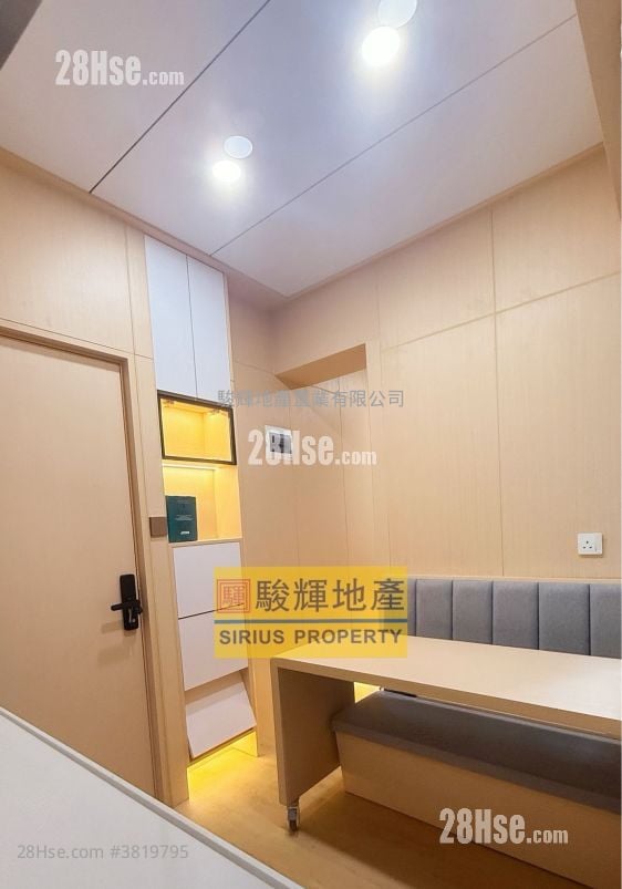 富威花园 租盘 200 平方尺