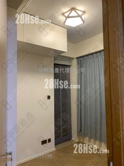 柏傲湾 租盘 1 房 392 平方尺