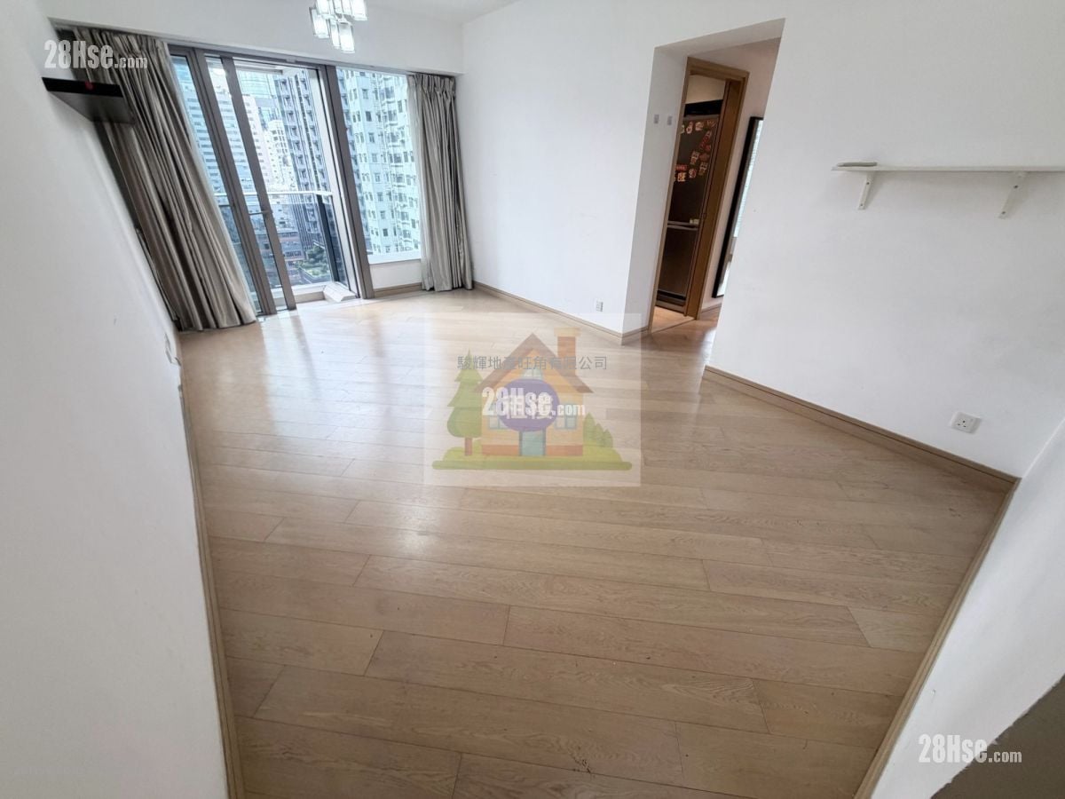 Macpherson Place Rental 2 Bedrooms , 1 Bathroom 561 ft²