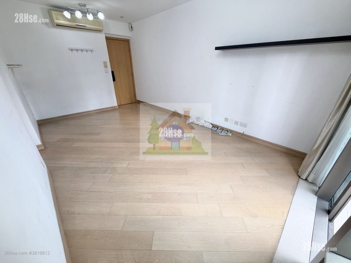 Macpherson Place Rental 2 Bedrooms , 1 Bathroom 561 ft²