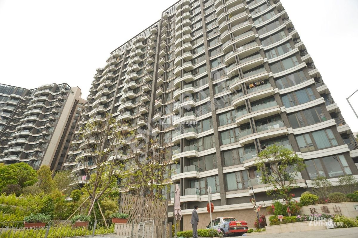 Dragons Range Sell 2 Bedrooms , 1 Bathroom 663 ft²