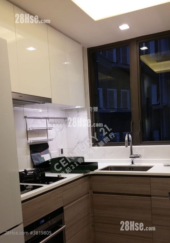 Dragons Range Sell 2 Bedrooms , 1 Bathroom 663 ft²