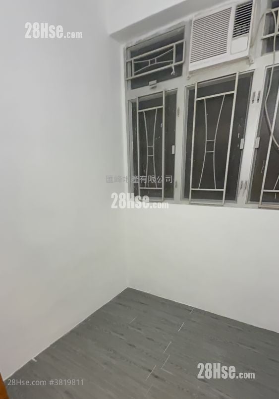 唐樓 租盤 2 房 250 平方呎