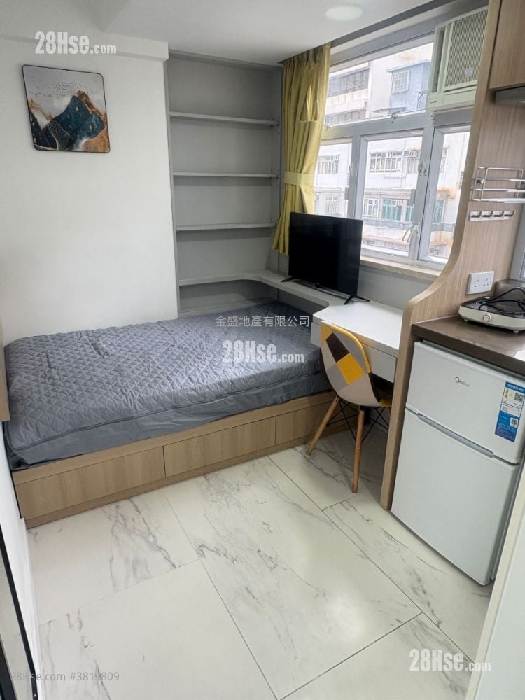 Diamond Mansion Rental 130 ft²