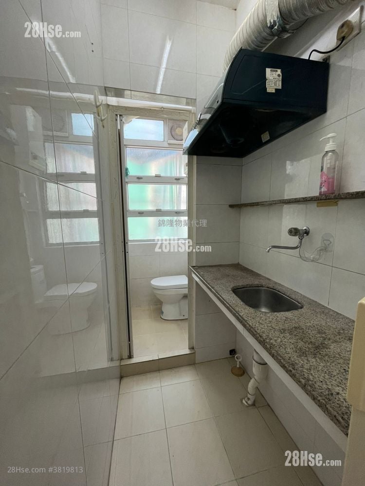 唐楼 售盘 3 房 , 1 浴室 656 平方尺