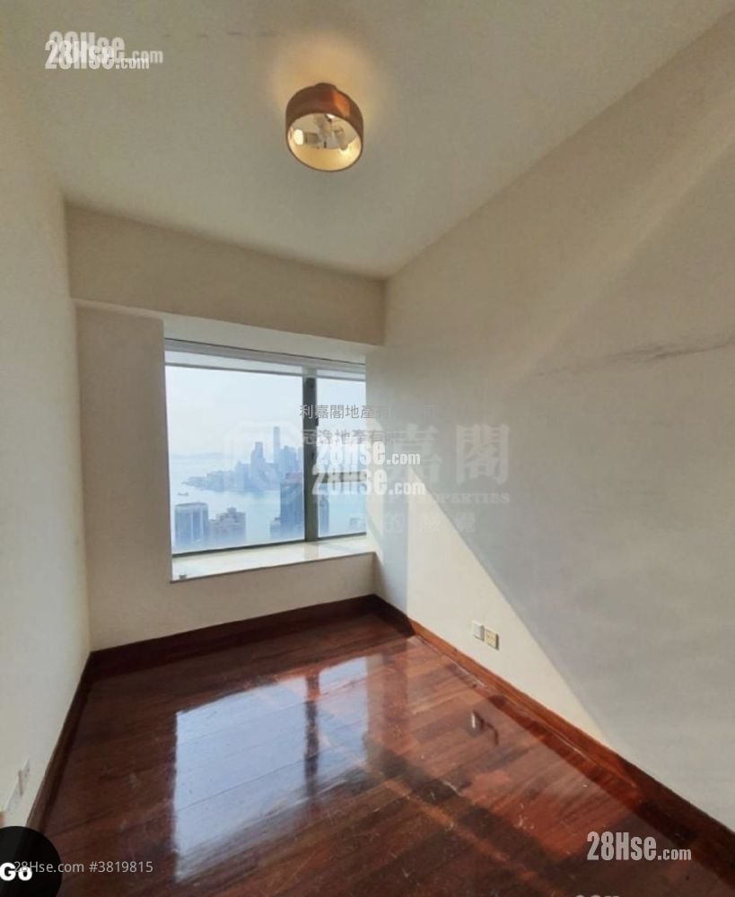 海天峰 售盘 3 房 , 2 浴室 998 平方尺