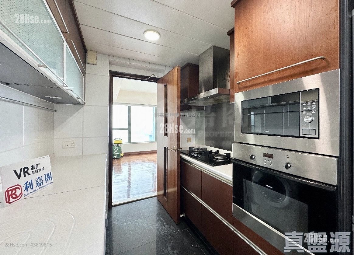 海天峰 售盘 3 房 , 2 浴室 998 平方尺