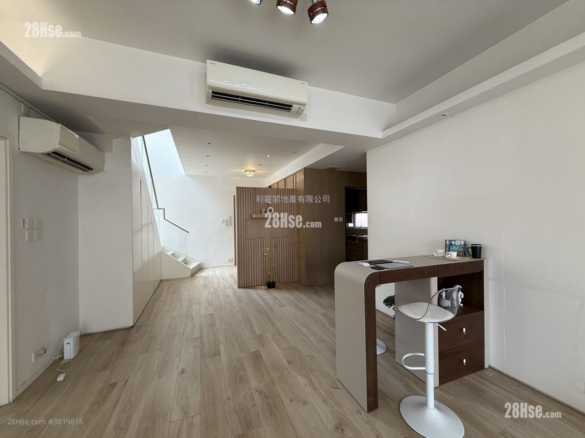 Sau Lai Garden Sell 5+ Bedrooms 2,655 ft²