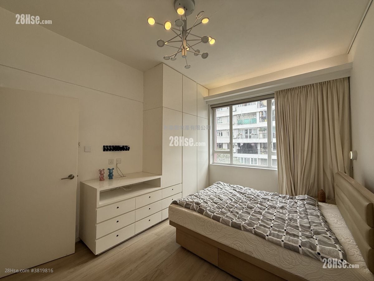 Sau Lai Garden Sell 5+ Bedrooms 2,655 ft²