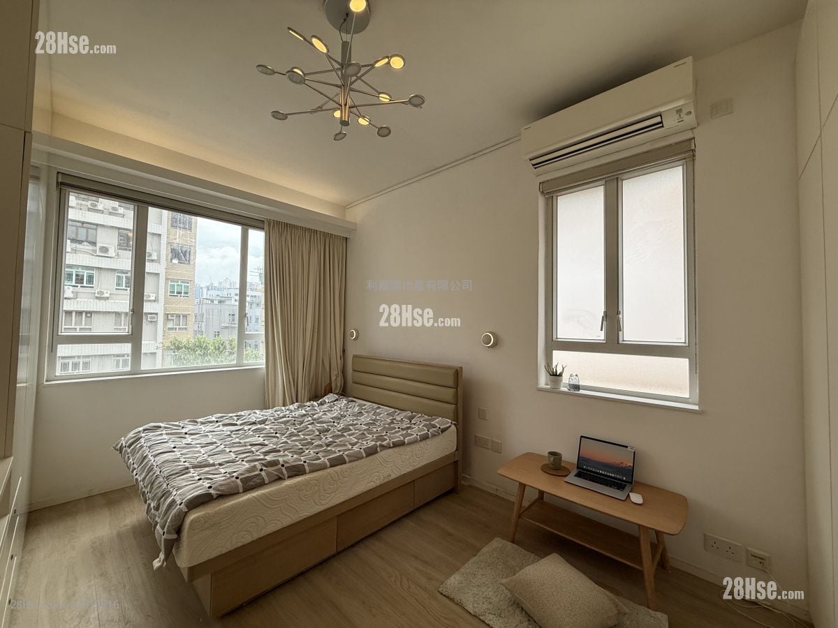 Sau Lai Garden Sell 5+ Bedrooms 2,655 ft²