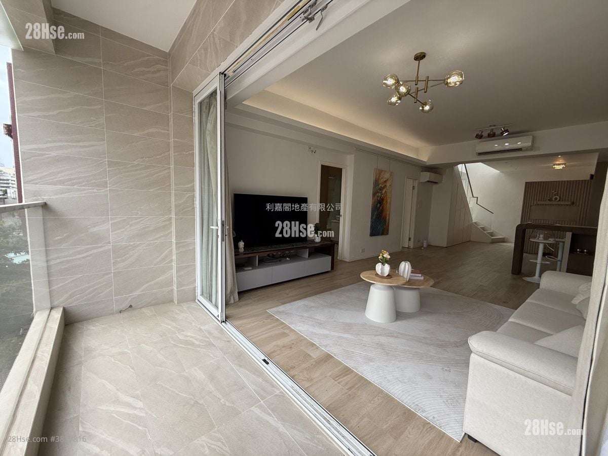 Sau Lai Garden Sell 5+ Bedrooms 2,655 ft²