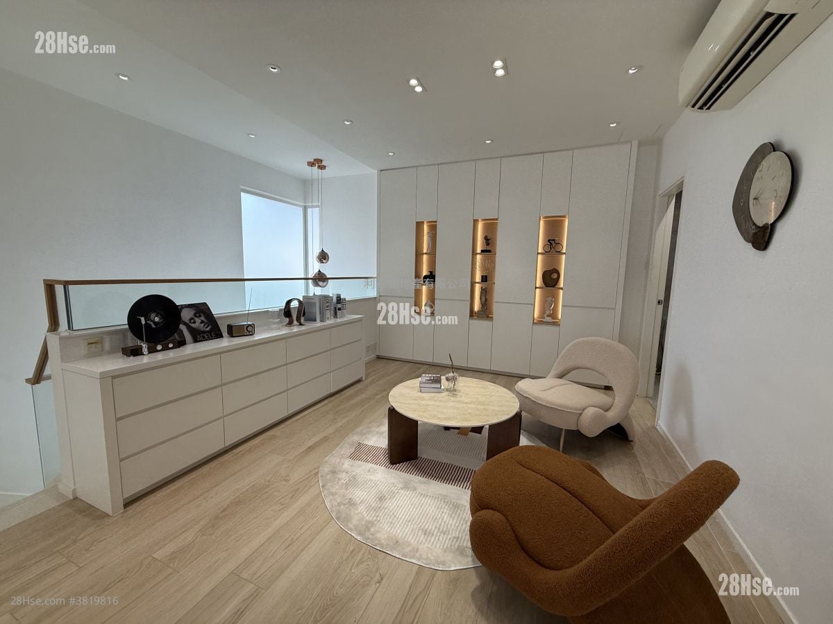 Sau Lai Garden Sell 5+ Bedrooms 2,655 ft²