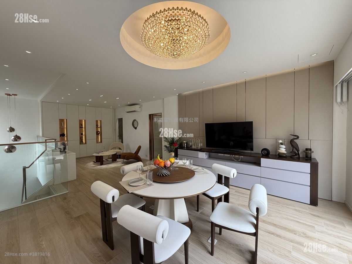 Sau Lai Garden Sell 5+ Bedrooms 2,655 ft²