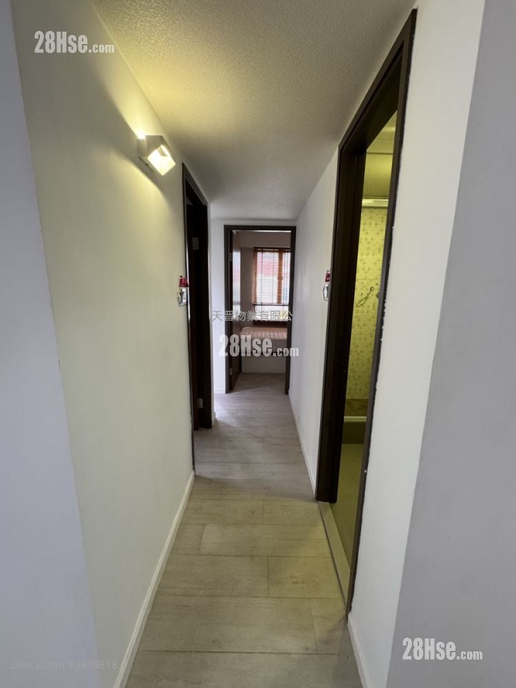 Hung Hom Gardens Rental 3 Bedrooms , 1 Bathroom 480 ft²