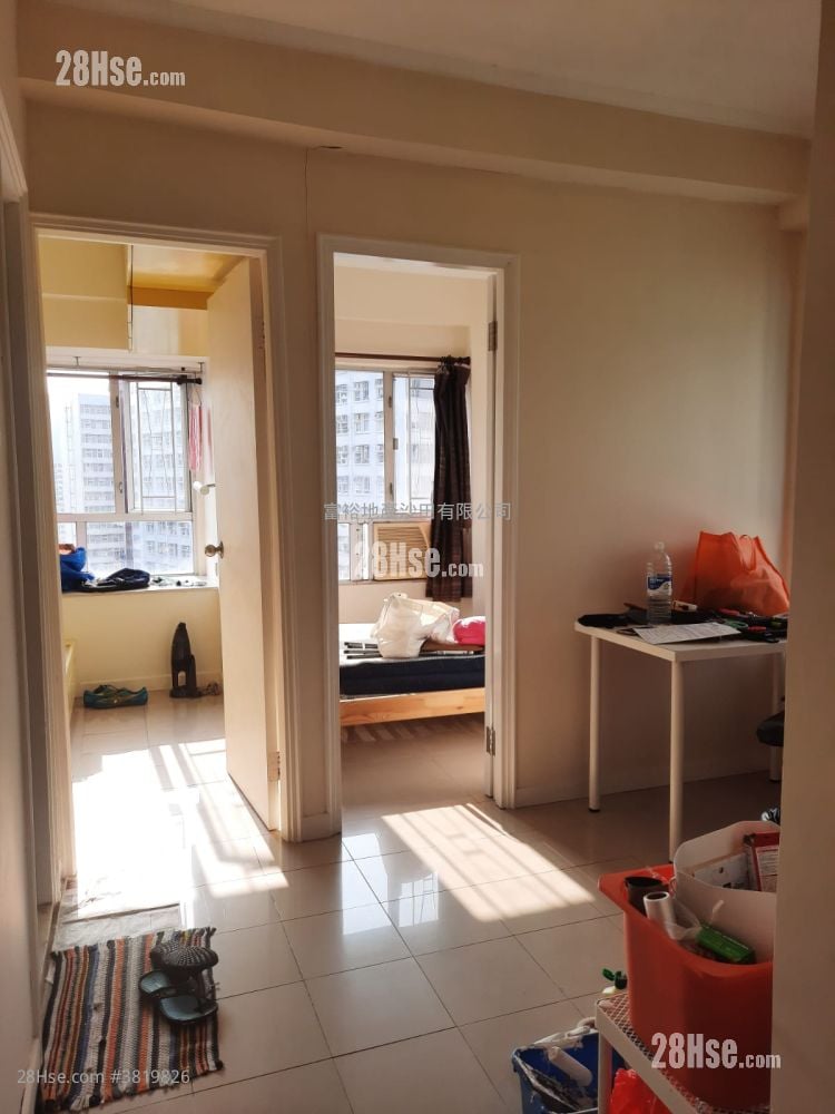 Golden Lion Garden Rental 2 Bedrooms , 1 Bathroom 282 ft²