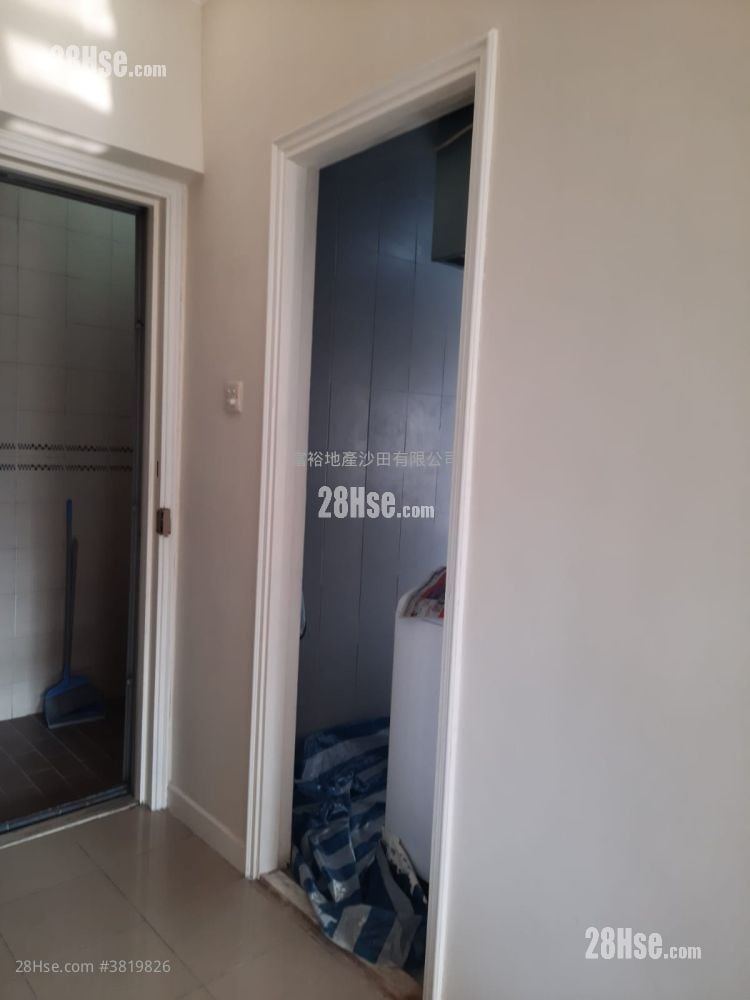 Golden Lion Garden Rental 2 Bedrooms , 1 Bathroom 282 ft²