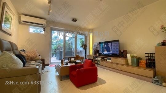 Village Gardens Sell 2 Bedrooms , 2 Bathrooms 801 ft²