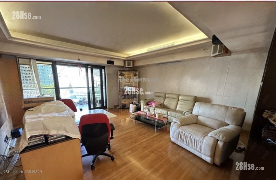 Villa Monte Rosa Sell 4 Bedrooms , 3 Bathrooms 2,090 ft²