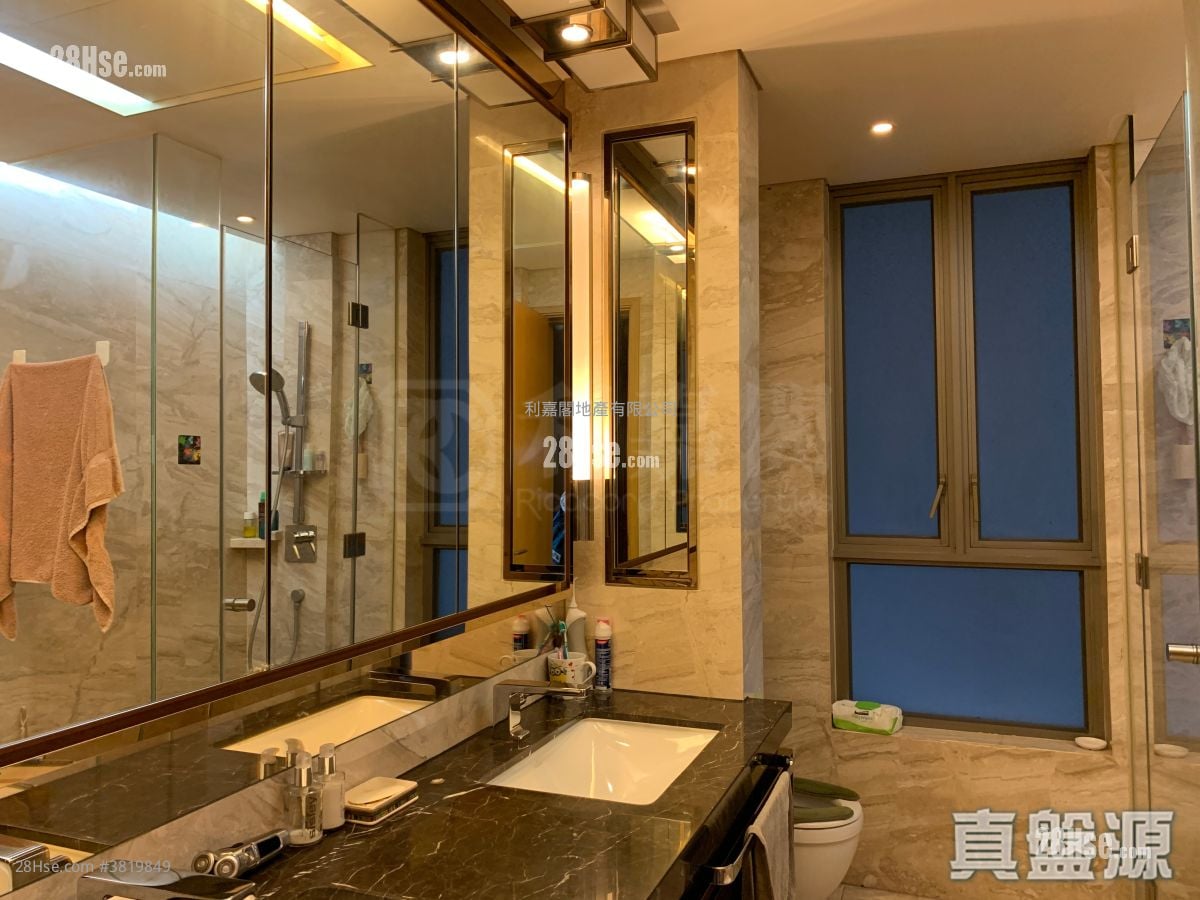 Grand Austin Sell 4 Bedrooms , 3 Bathrooms 1,505 ft²