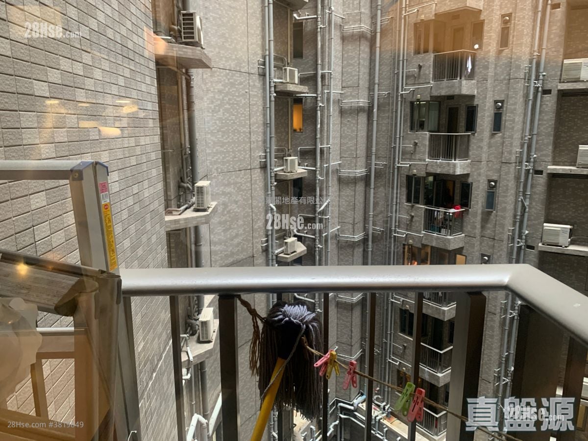 Grand Austin Sell 4 Bedrooms , 3 Bathrooms 1,505 ft²