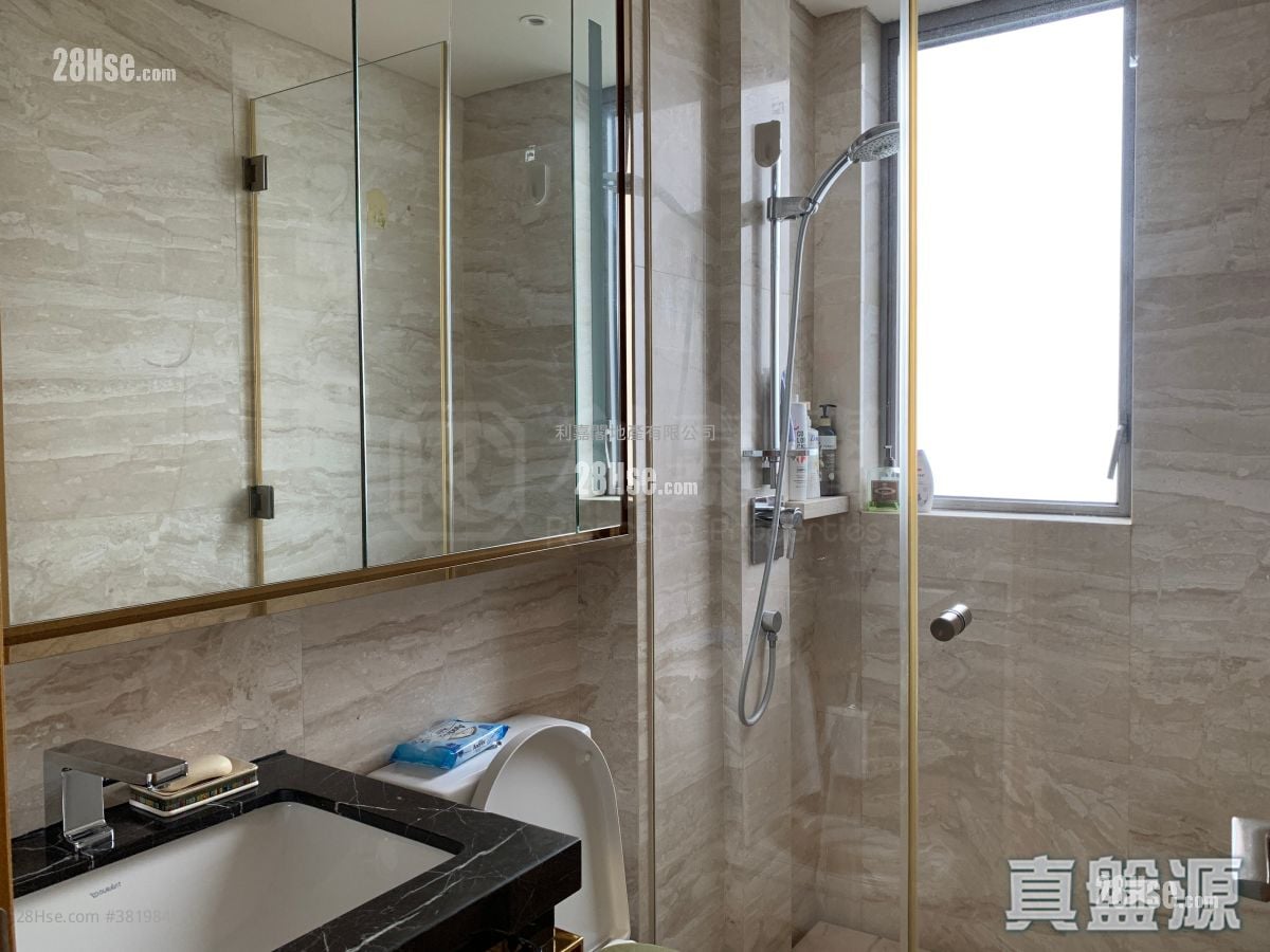 Grand Austin Sell 4 Bedrooms , 3 Bathrooms 1,505 ft²