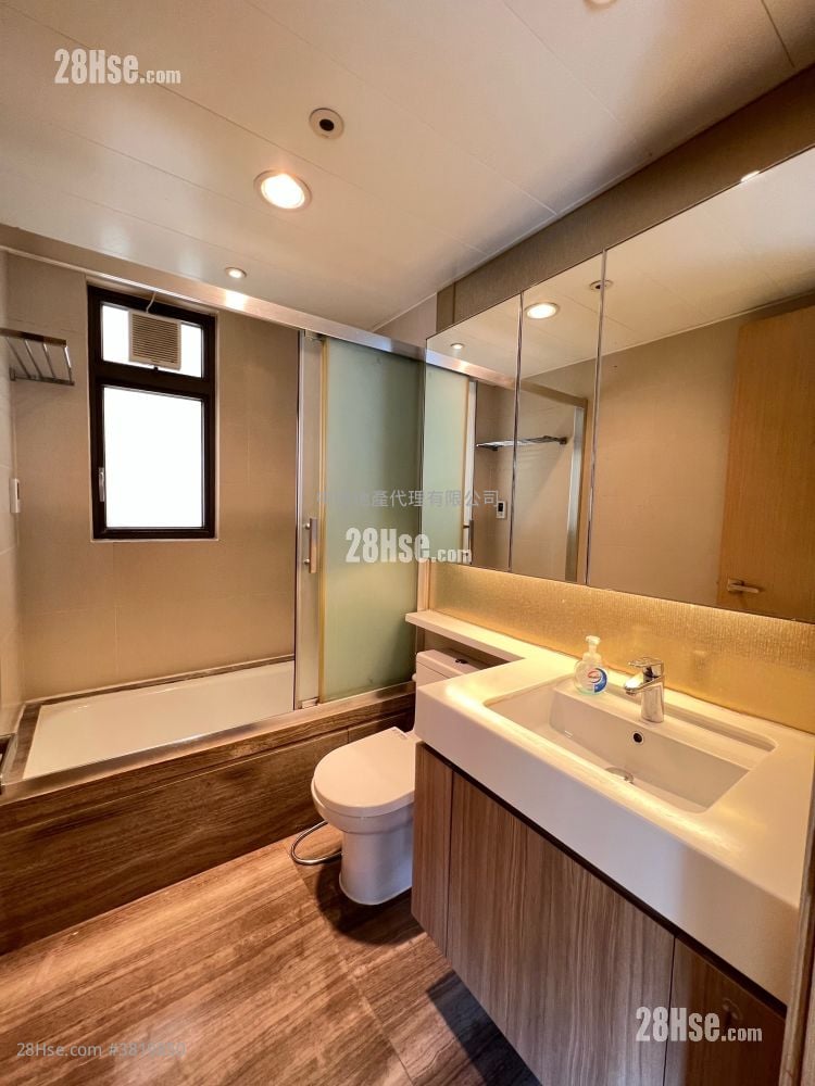 The Visionary Rental 3 Bedrooms , 2 Bathrooms 974 ft²