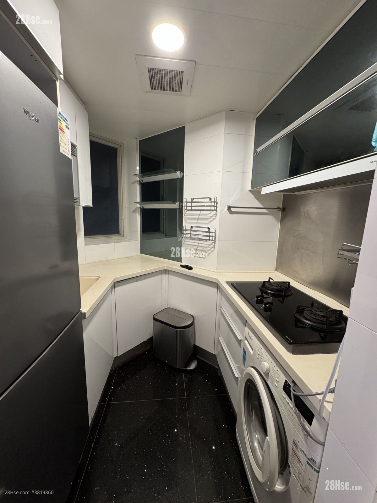 名城 租盘 3 房 , 2 浴室 742 平方尺