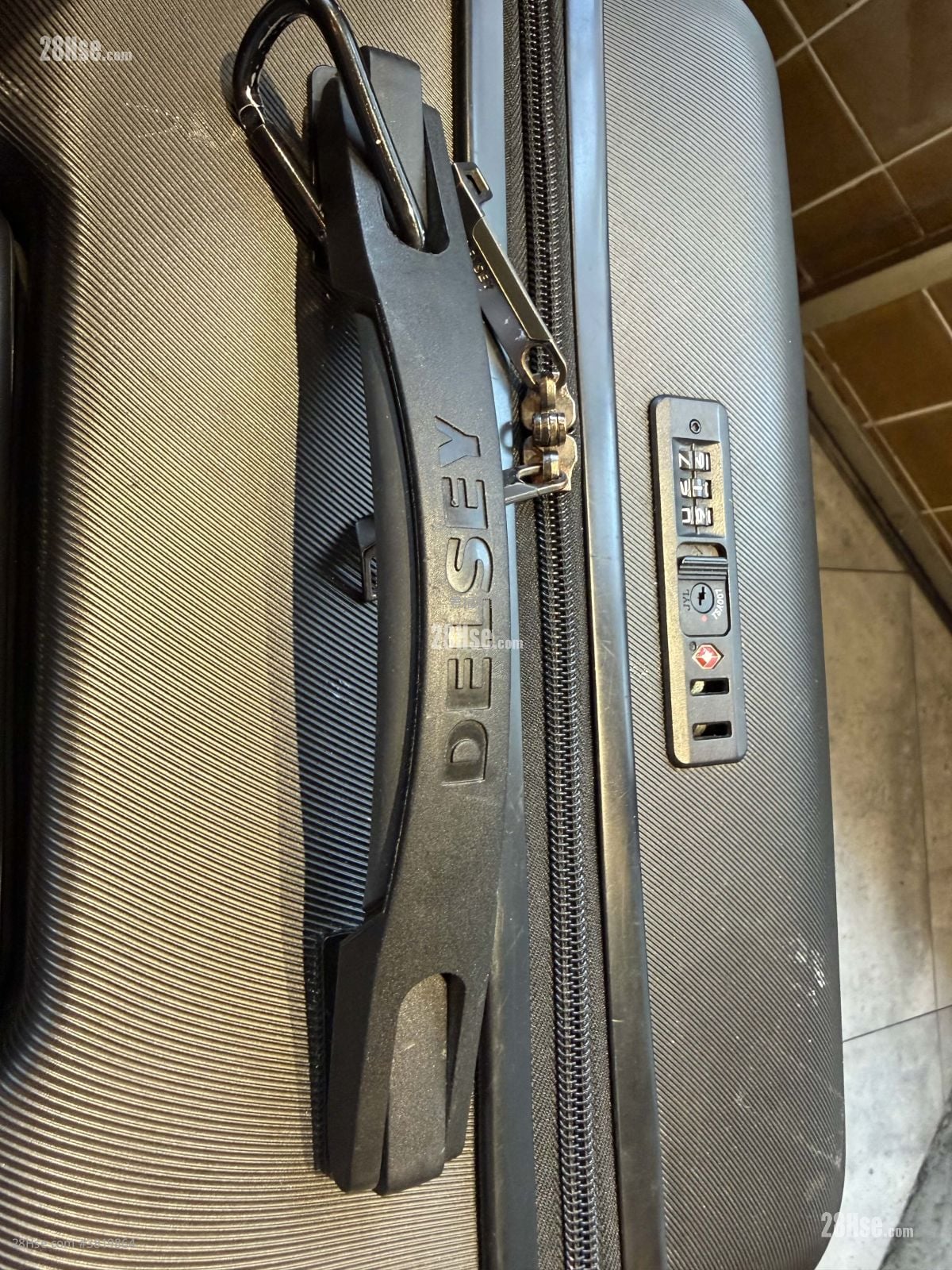 The Oakridge Sell 3 Bedrooms , 2 Bathrooms 593 ft²