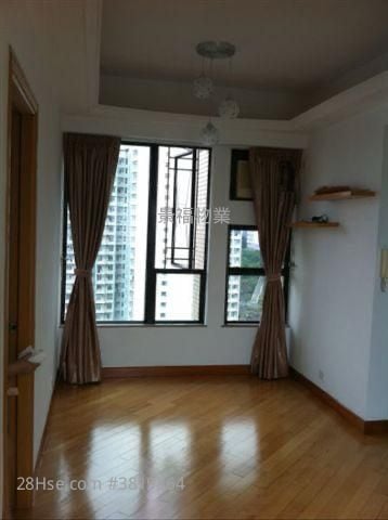 The Oakridge Sell 3 Bedrooms , 2 Bathrooms 593 ft²