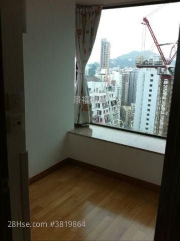 The Oakridge Sell 3 Bedrooms , 2 Bathrooms 593 ft²