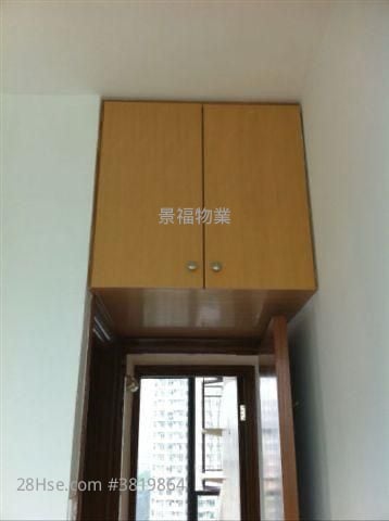 The Oakridge Sell 3 Bedrooms , 2 Bathrooms 593 ft²