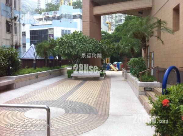 The Oakridge Sell 3 Bedrooms , 2 Bathrooms 593 ft²