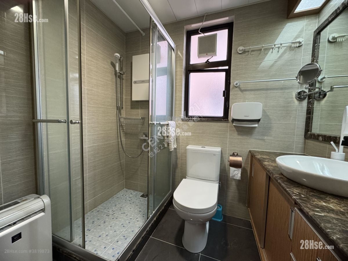 Prima Villa Sell 2 Bedrooms , 1 Bathroom 419 ft²