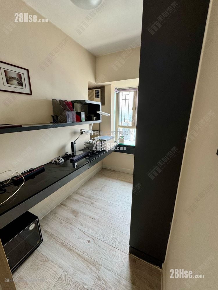 君傲灣 售盤 3 房 , 1 浴室 597 平方呎