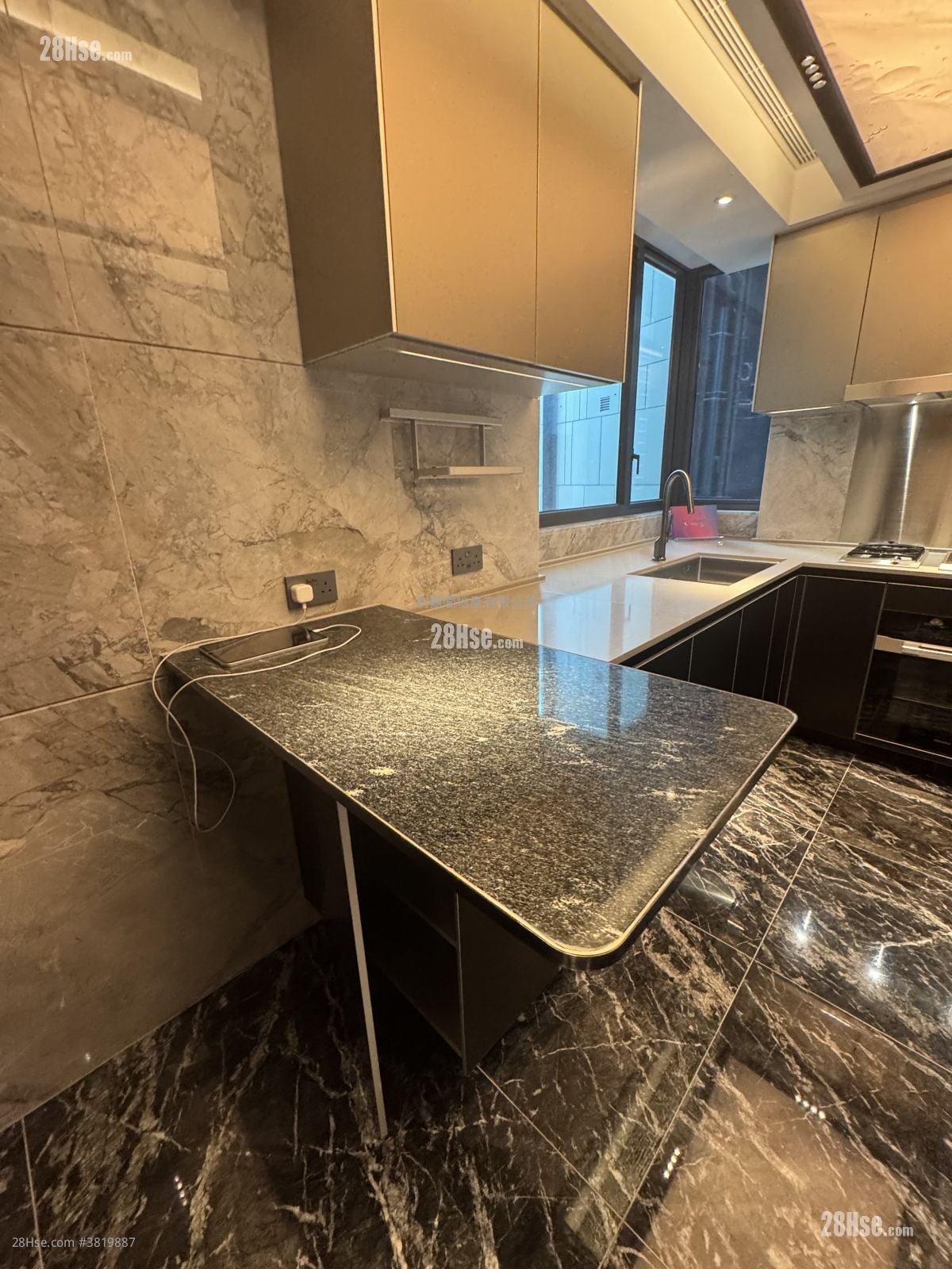 Cullinan Sky Rental 4 Bedrooms , 4 Bathrooms 1,993 ft²