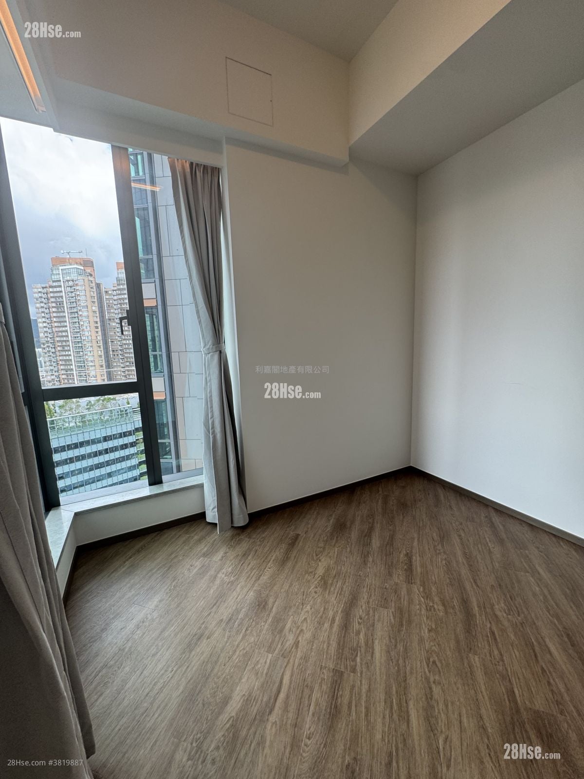 Cullinan Sky Rental 4 Bedrooms , 4 Bathrooms 1,993 ft²