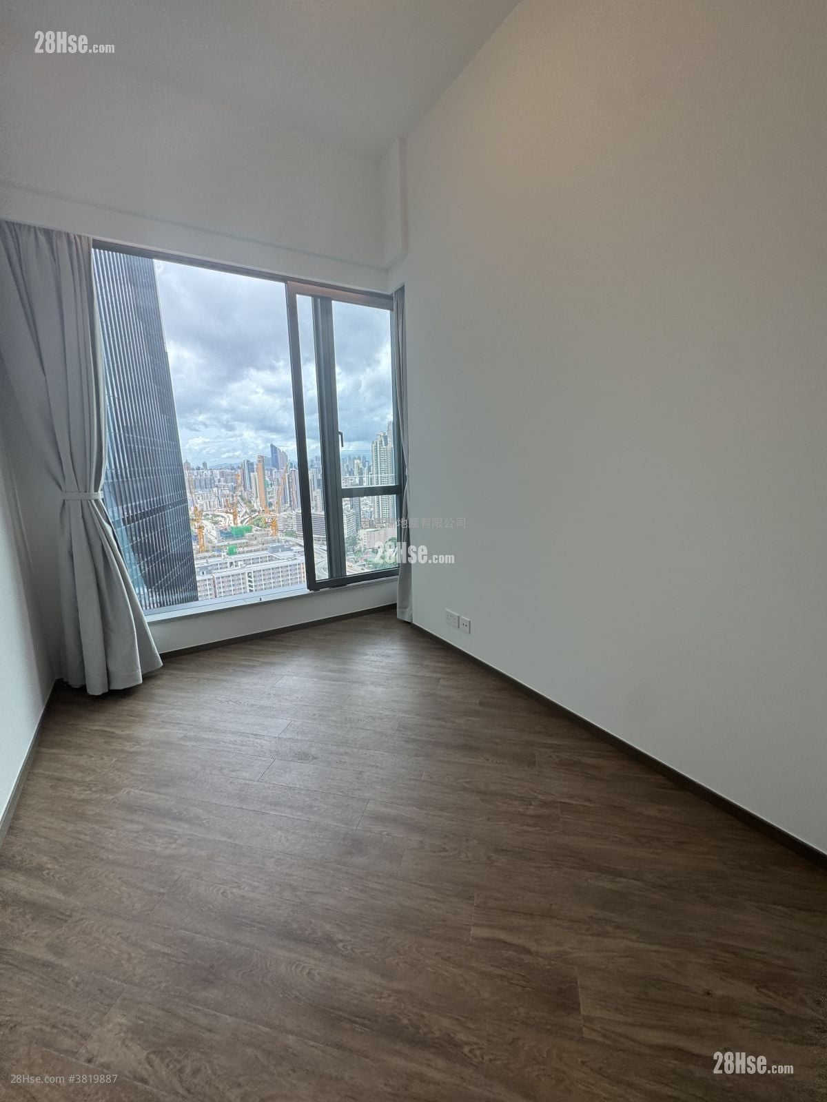 Cullinan Sky Rental 4 Bedrooms , 4 Bathrooms 1,993 ft²