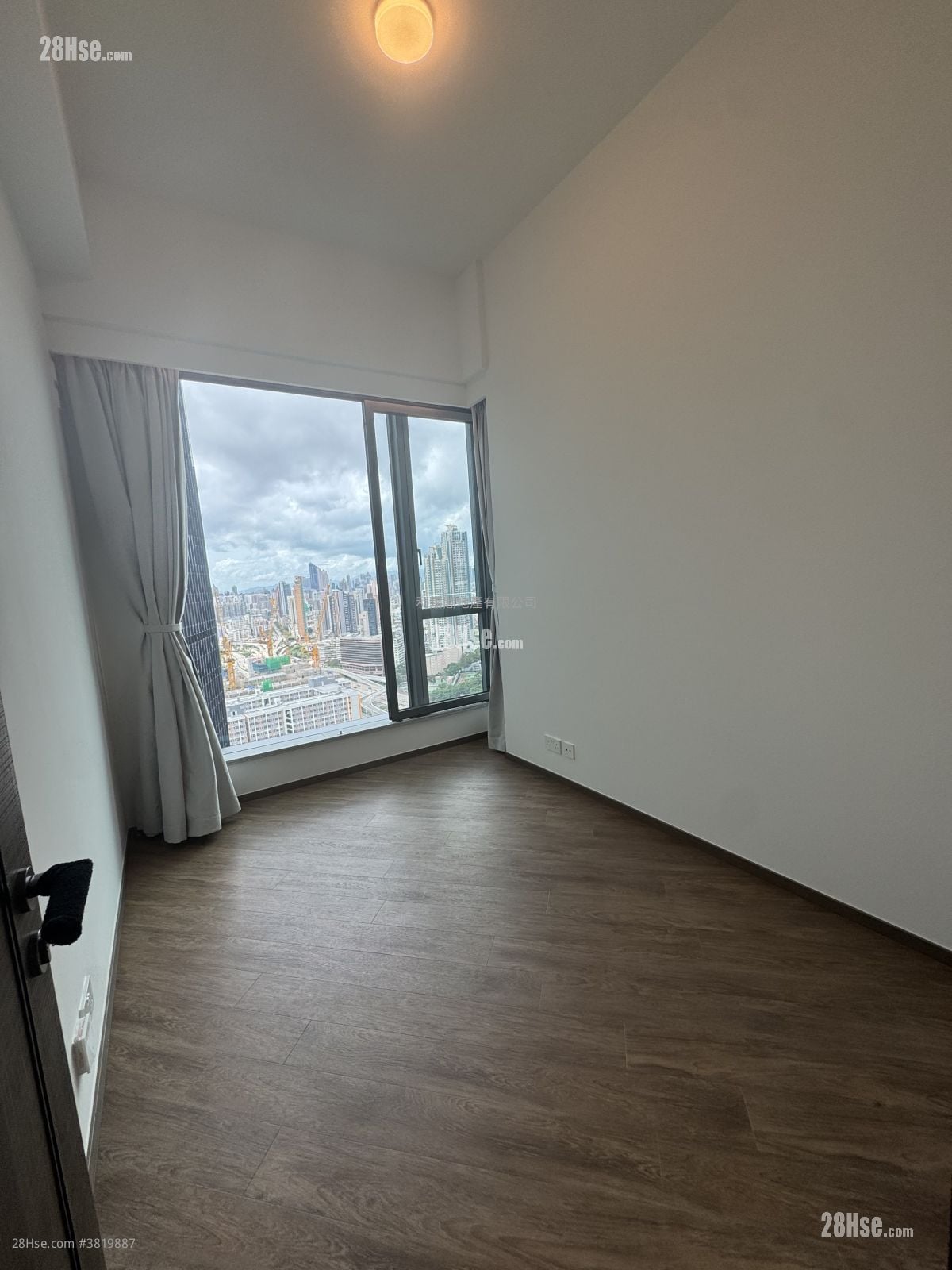 Cullinan Sky Rental 4 Bedrooms , 4 Bathrooms 1,993 ft²