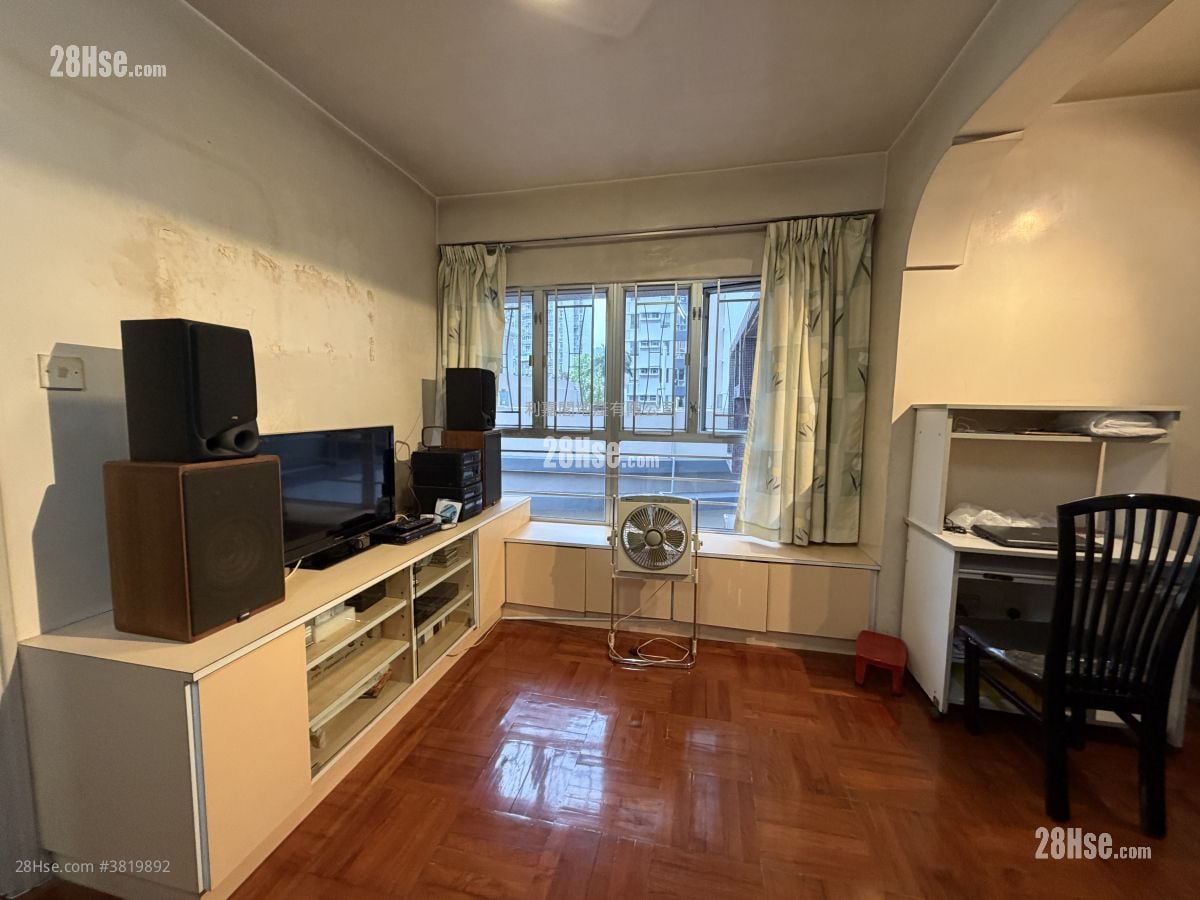 偉景花園 售盤 2 房 550 平方呎