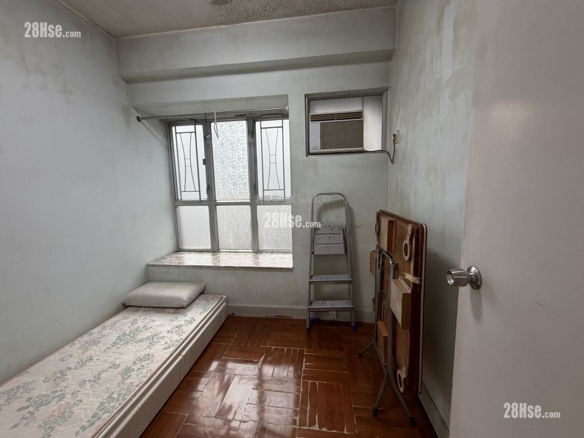 偉景花園 售盤 2 房 550 平方呎