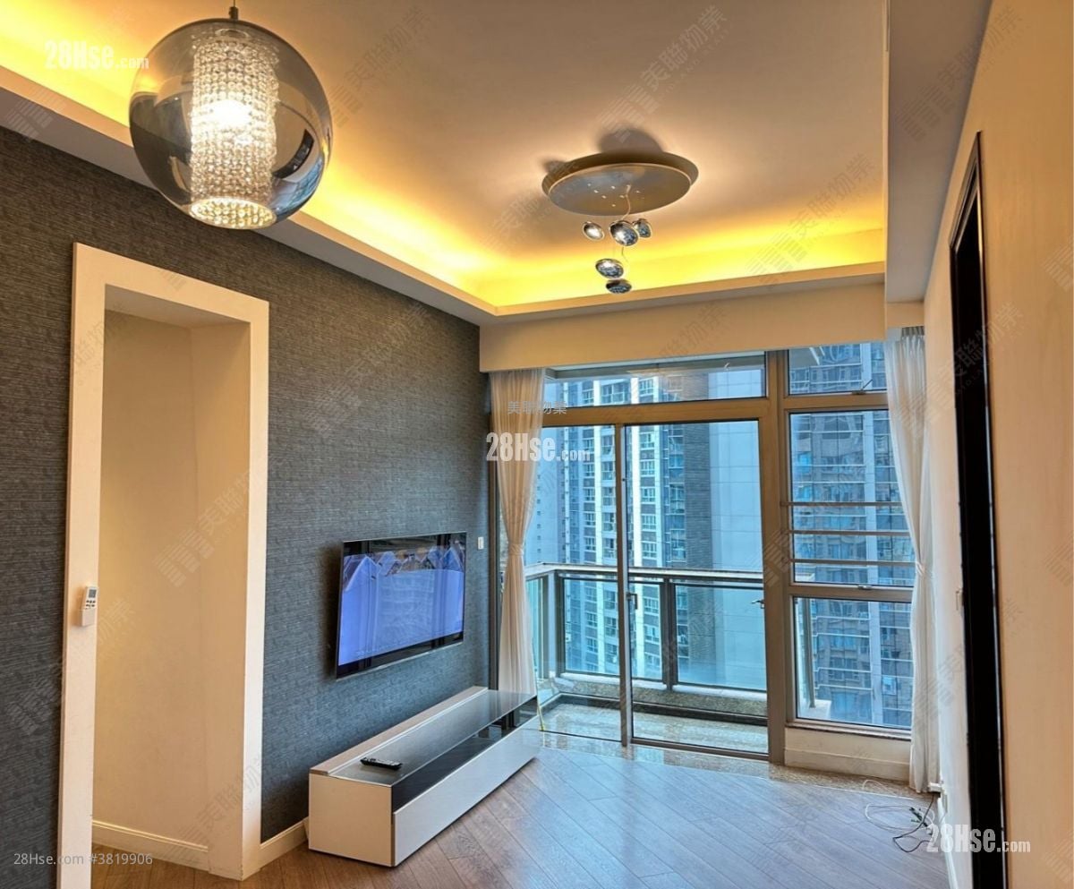 One Silversea Sell 3 Bedrooms , 2 Bathrooms 665 ft²