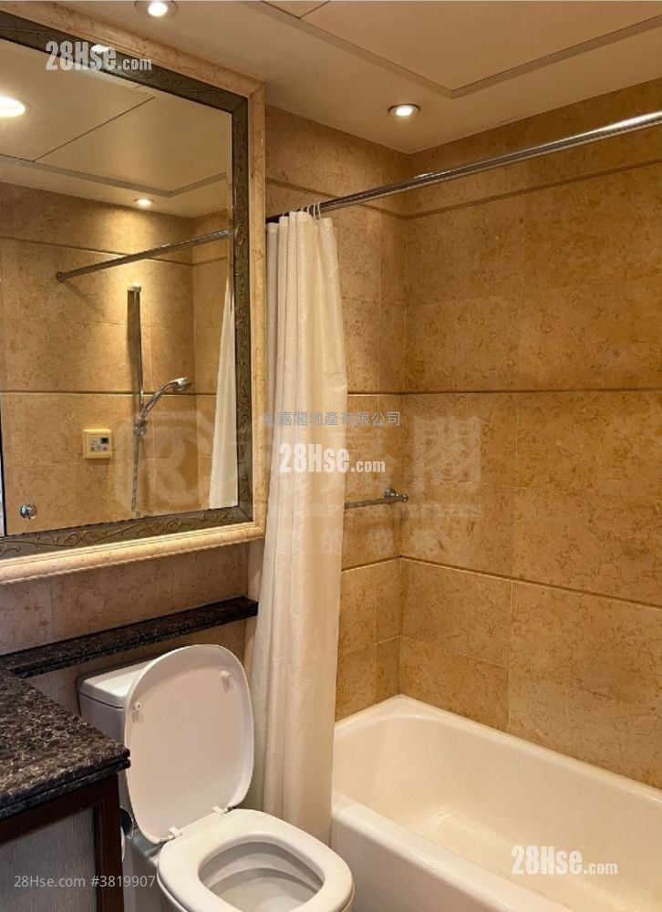 The Arch Sell 3 Bedrooms , 3 Bathrooms 867 ft²