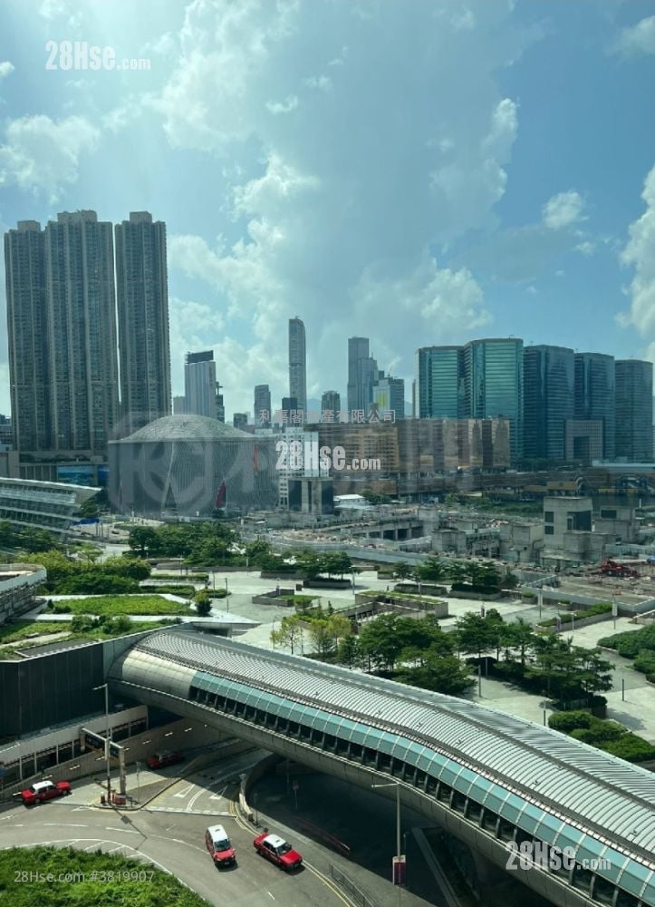 The Arch Sell 3 Bedrooms , 3 Bathrooms 867 ft²