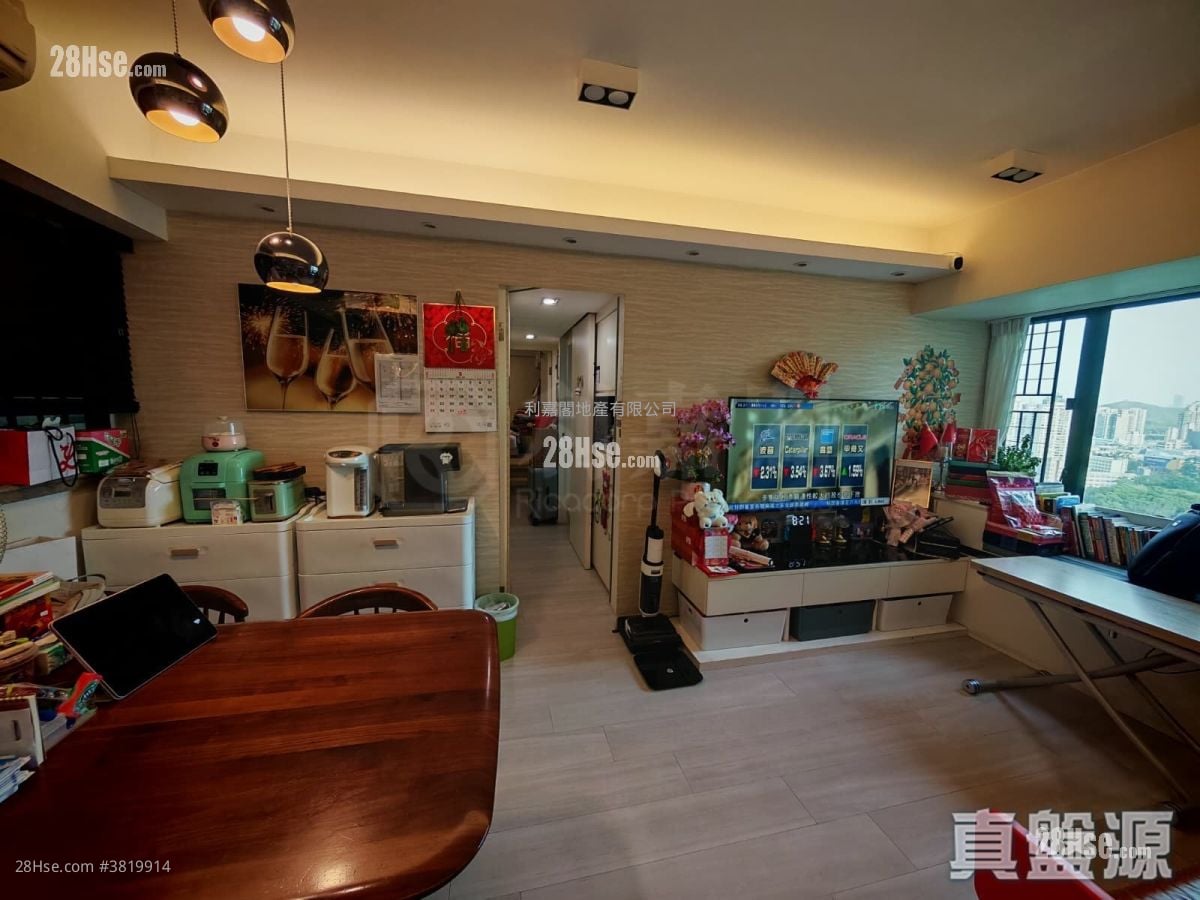 牽晴間 售盤 2 房 556 平方呎