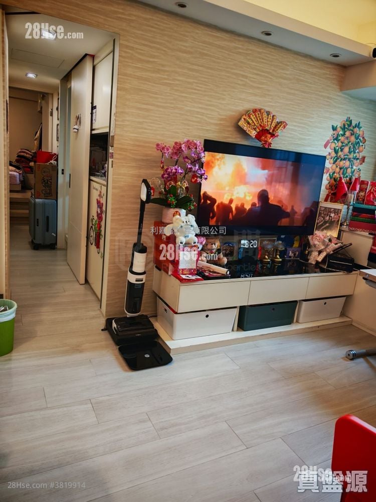 牽晴間 售盤 2 房 556 平方呎