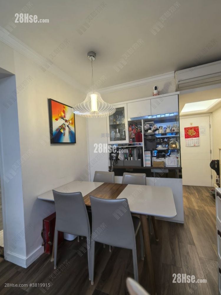 The Long Beach Sell 2 Bedrooms , 1 Bathroom 547 ft²