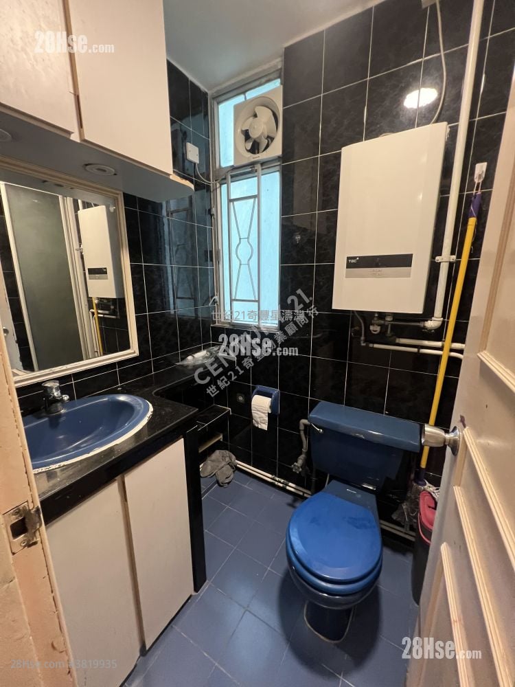 富宝花园 售盘 3 房 , 1 浴室 592 平方尺