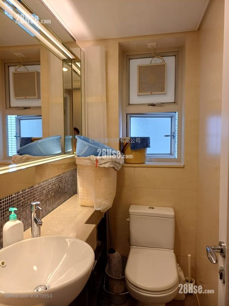 Festival City Sell 4 Bedrooms , 1 Bathroom 1,039 ft²