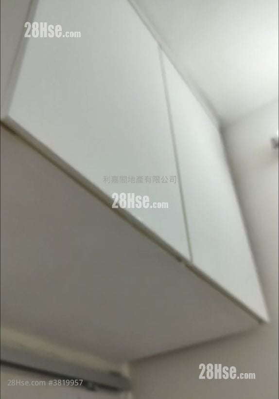 Hip Hang Mansion Rental 3 Bedrooms , 1 Bathroom 543 ft²