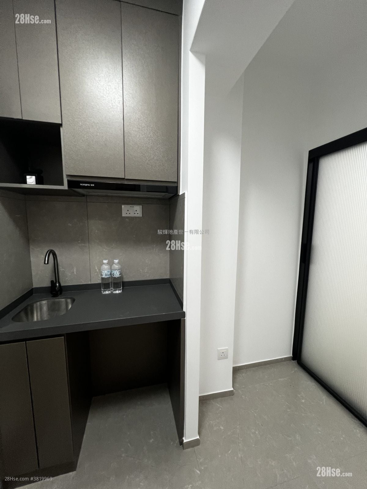 環海大廈 租盤 1 房 , 1 浴室 180 平方呎